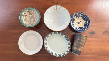 金継ぎキットで見様見真似のお皿修復。