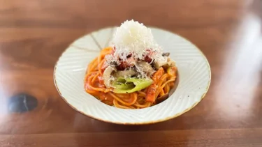 マイクロプレインのチーズグレーター(削り器)でふわふわチーズ！